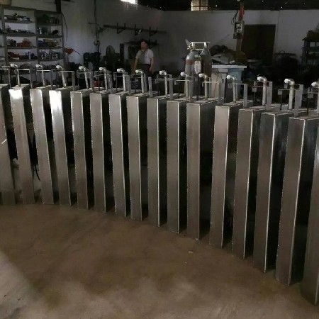 工业超声波振板不锈钢超声波清洗槽发生器可定制超声波清洗设备